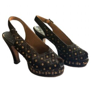 Vintage 1940s Suede Black and Gold Heels